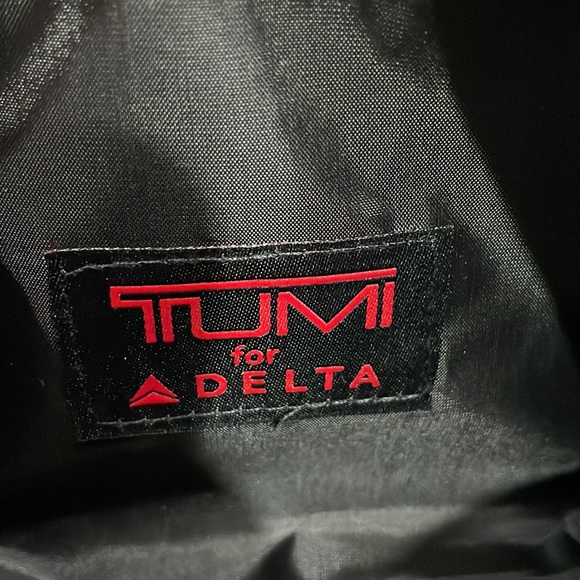 Tumi Travel Pouch - Picture 4 of 4
